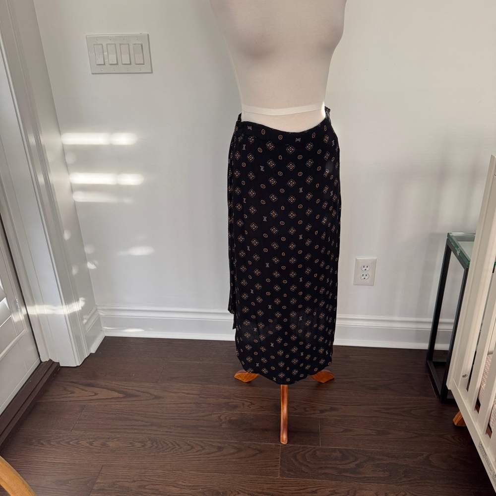 Volcom skirt
